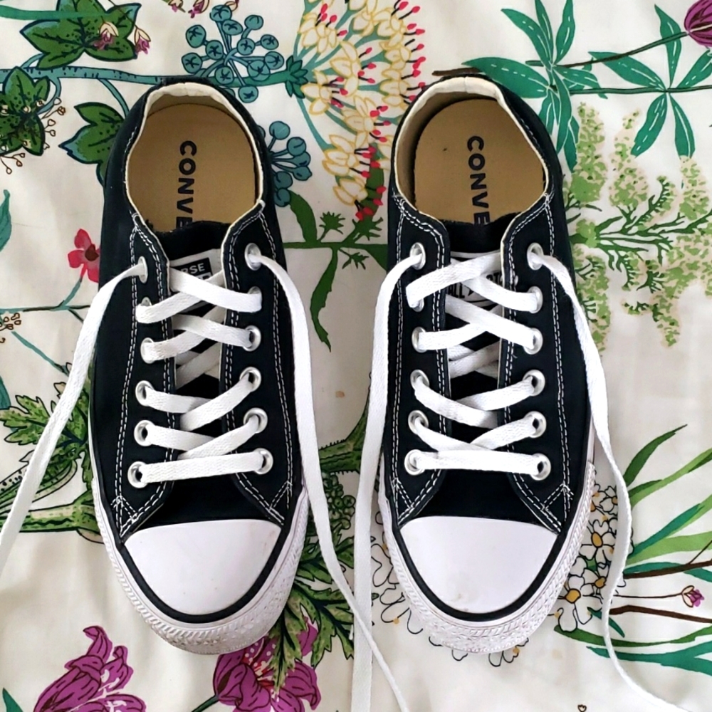 Black Converse